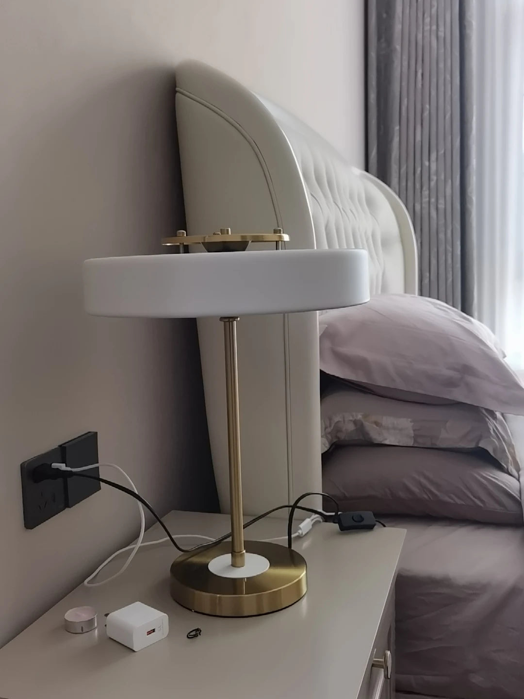 Nordic Bedside Lamp Pull Wire